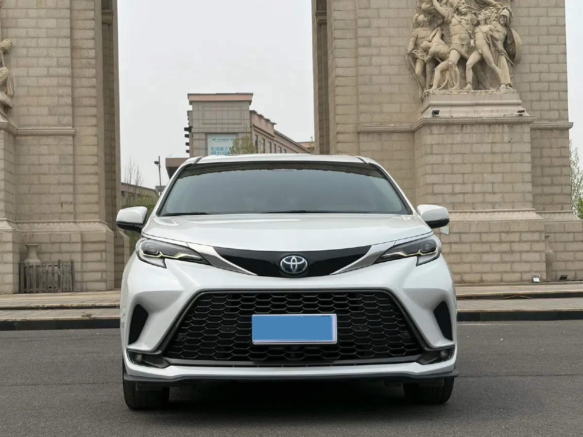 2023 Toyota Granvia 2.5L 189HP L4 E-CVT Hybrid,autocango,china used car exporter,china ev exporter,chinese used car exporter,chinese used ev exporter