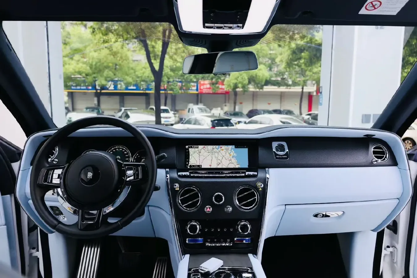 2018 Rolls-Royce Cullinan 6.7T 571HP V12 8AT,autocango,china used car exporter,china ev exporter,chinese used car exporter,chinese used ev exporter