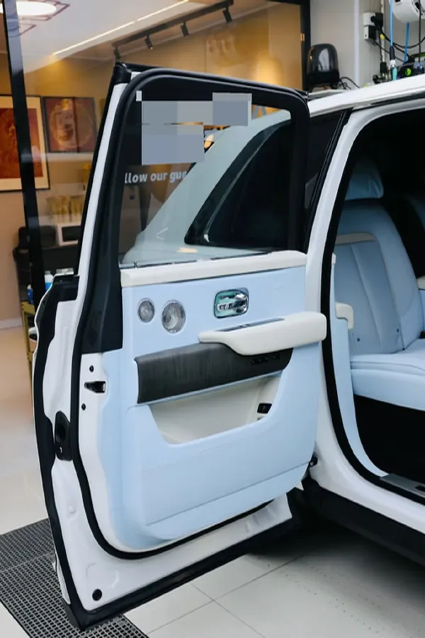 2018 Rolls-Royce Cullinan 6.7T 571HP V12 8AT,autocango,china used car exporter,china ev exporter,chinese used car exporter,chinese used ev exporter