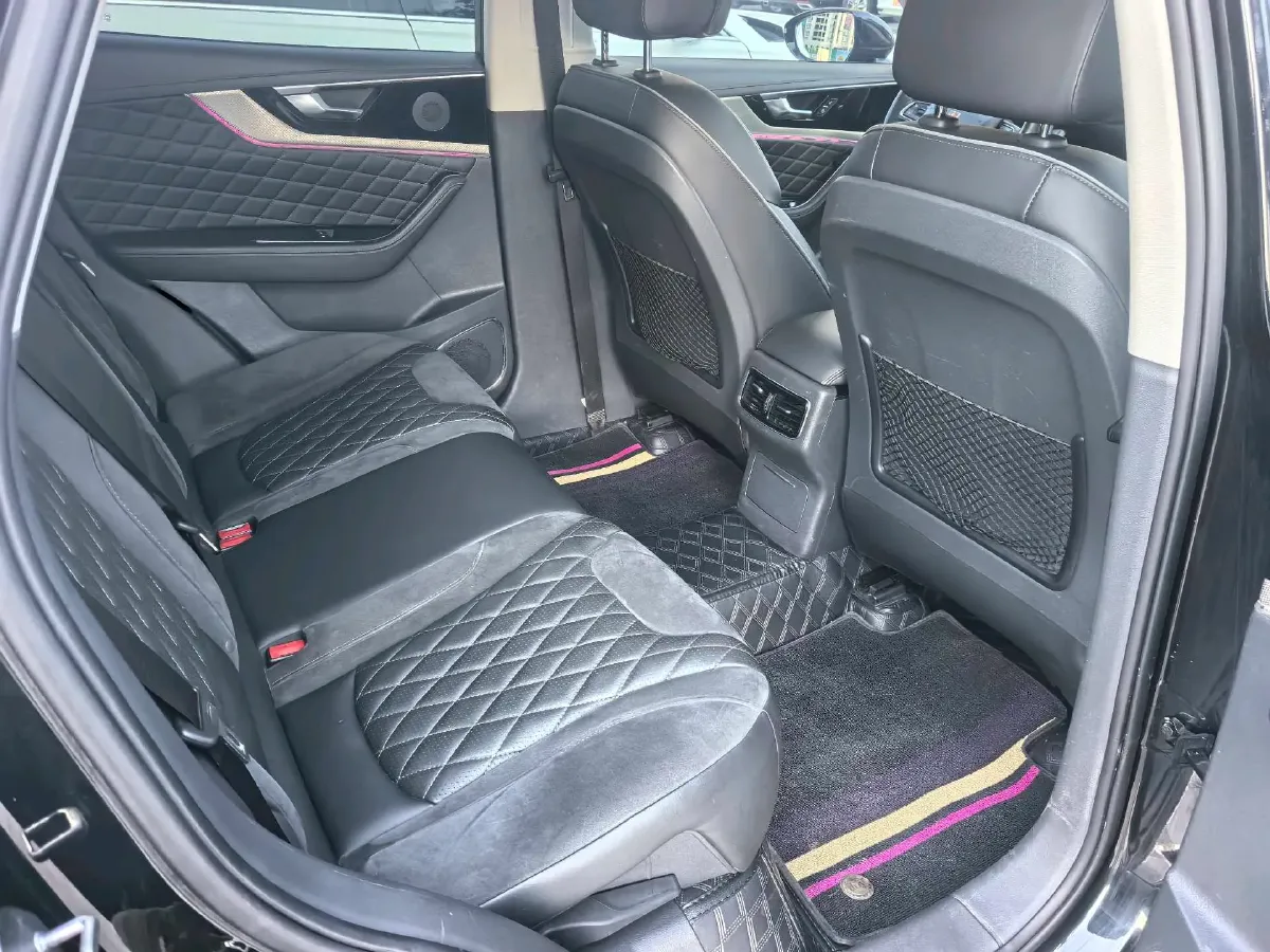 2019 HongQi HS5 2.0T 224HP L4 6AT,autocango,china used car exporter,china ev exporter,chinese used car exporter,chinese used ev exporter