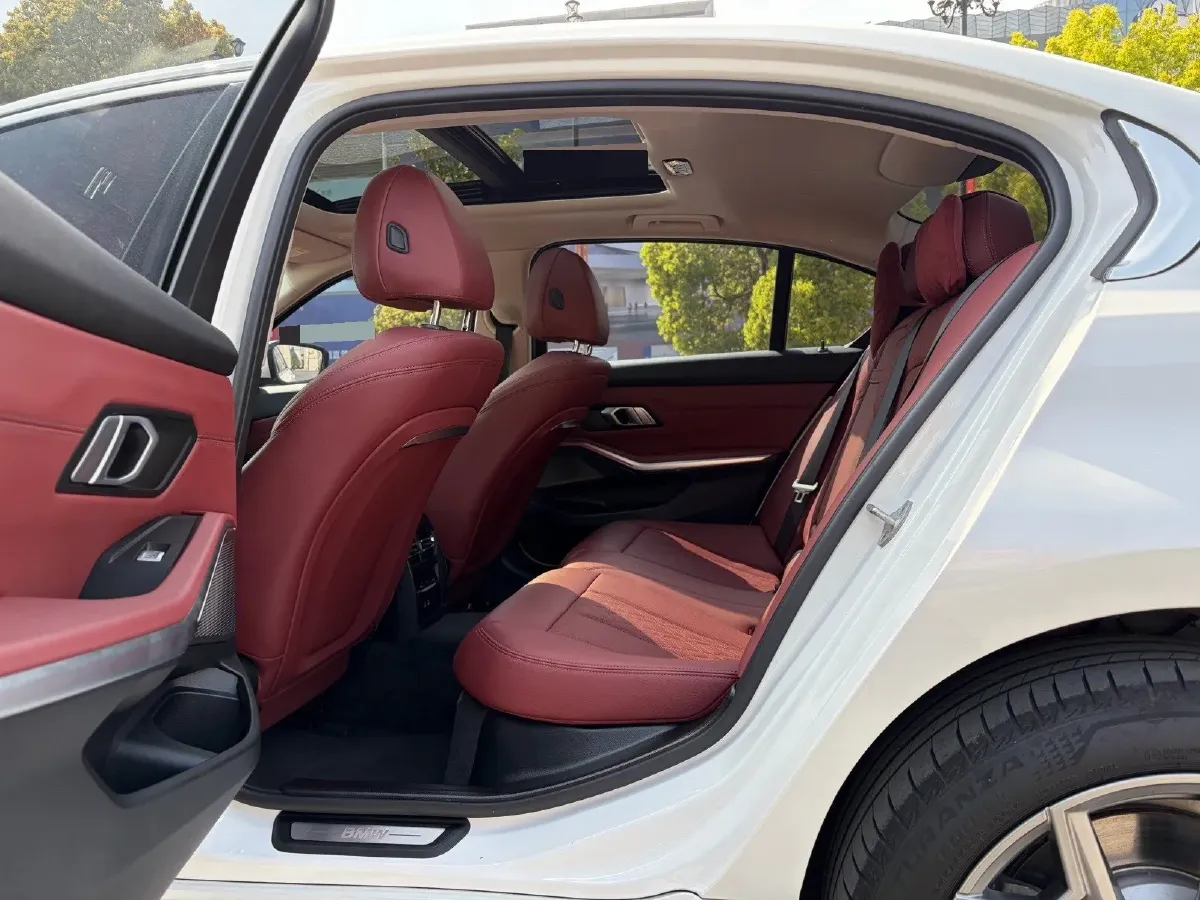 2024 BMW i3 BEV 70KWH,autocango,china used car exporter,china ev exporter,chinese used car exporter,chinese used ev exporter