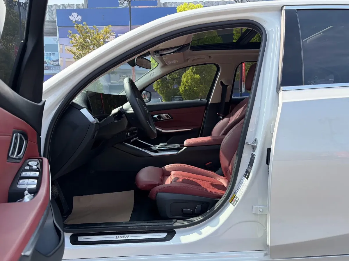 2024 BMW i3 BEV 70KWH,autocango,china used car exporter,china ev exporter,chinese used car exporter,chinese used ev exporter