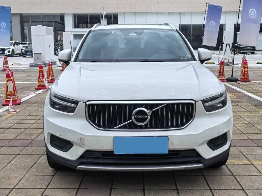 2020 Volvo XC40 1.5T 163HP L3 8AT,autocango,china used car exporter,china ev exporter,chinese used car exporter,chinese used ev exporter