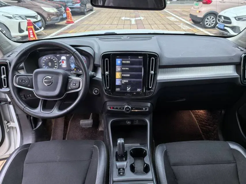 2020 Volvo XC40 1.5T 163HP L3 8AT,autocango,china used car exporter,china ev exporter,chinese used car exporter,chinese used ev exporter