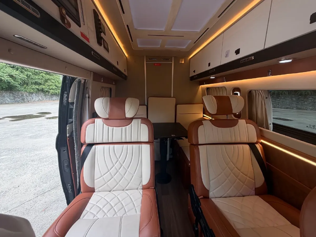 2024 Ford TransitT8 2.3T 174HP L4 8AT,autocango,china used car exporter,china ev exporter,chinese used car exporter,chinese used ev exporter