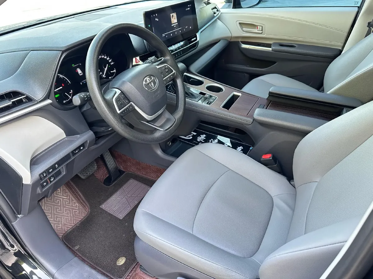 2024 Toyota Granvia 2.5L 189HP L4 E-CVT Hybrid,autocango,china used car exporter,china ev exporter,chinese used car exporter,chinese used ev exporter
