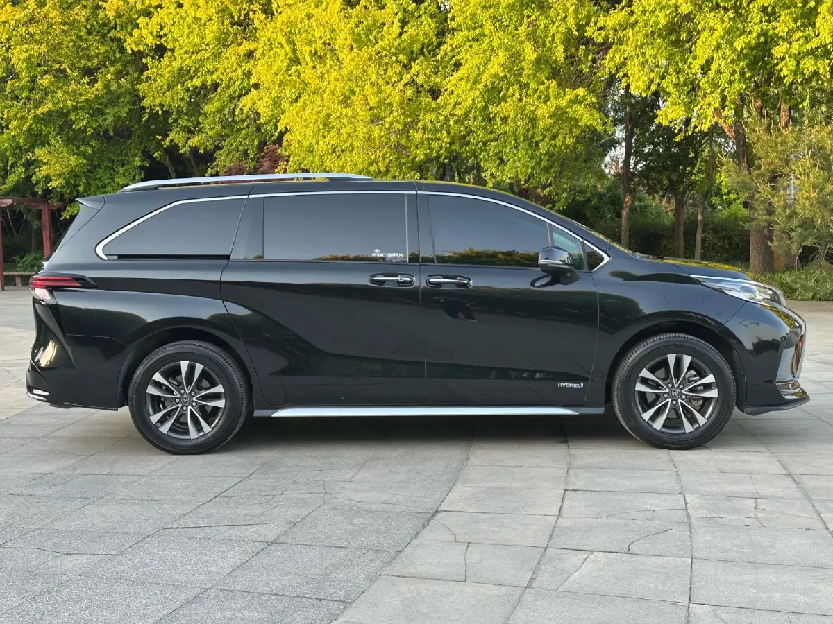2024 Toyota Granvia 2.5L 189HP L4 E-CVT Hybrid,autocango,china used car exporter,china ev exporter,chinese used car exporter,chinese used ev exporter