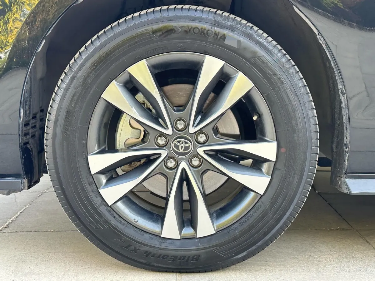 2024 Toyota Granvia 2.5L 189HP L4 E-CVT Hybrid,autocango,china used car exporter,china ev exporter,chinese used car exporter,chinese used ev exporter