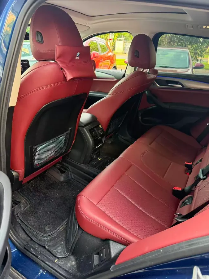 2022 BMW X4 2.0T 245HP L4 8AT,autocango,china used car exporter,china ev exporter,chinese used car exporter,chinese used ev exporter