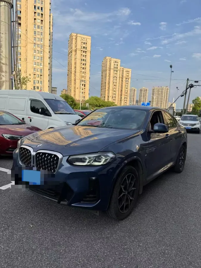 2022 BMW X4 2.0T 245HP L4 8AT,autocango,china used car exporter,china ev exporter,chinese used car exporter,chinese used ev exporter