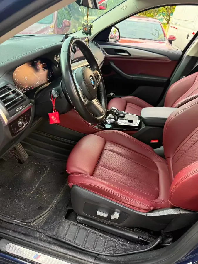 2022 BMW X4 2.0T 245HP L4 8AT,autocango,china used car exporter,china ev exporter,chinese used car exporter,chinese used ev exporter