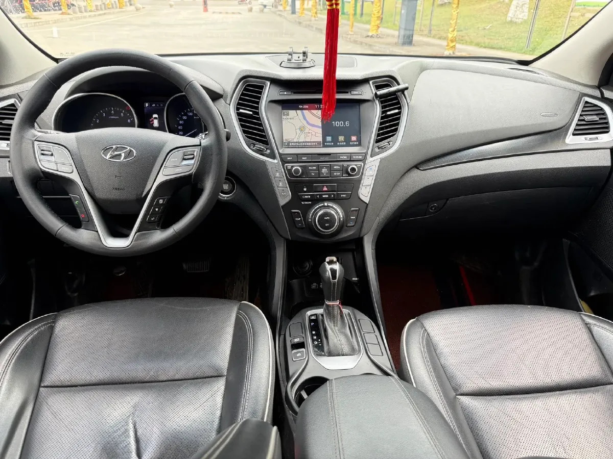 2017 Hyundai Santafe 2.0T 245HP L4 6AT,autocango,china used car exporter,china ev exporter,chinese used car exporter,chinese used ev exporter