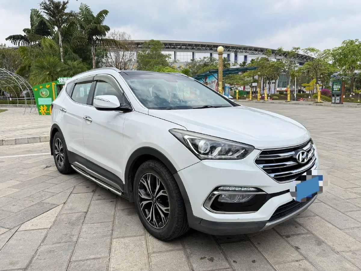 2017 Hyundai Santafe 2.0T 245HP L4 6AT,autocango,china used car exporter,china ev exporter,chinese used car exporter,chinese used ev exporter