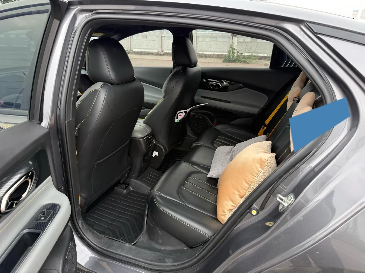 2021 GAC Trumpchi Empow 1.5T 177HP L4 7DCT,autocango,china used car exporter,china ev exporter,chinese used car exporter,chinese used ev exporter