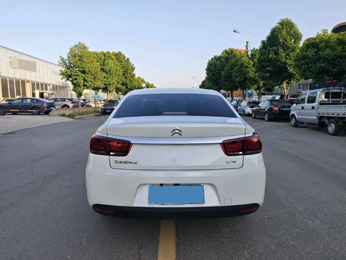 2018 Citroen C4 C-Quatre 1.6L 117HP L4 6AT,autocango,china used car exporter,china ev exporter,chinese used car exporter,chinese used ev exporter