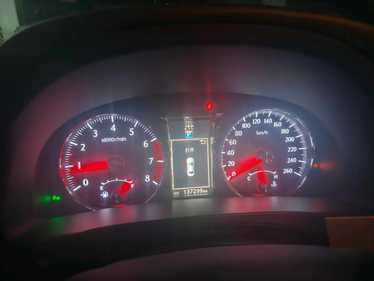 2017 Toyota Crown 2.0T 235HP L4 8AT,autocango,china used car exporter,china ev exporter,chinese used car exporter,chinese used ev exporter
