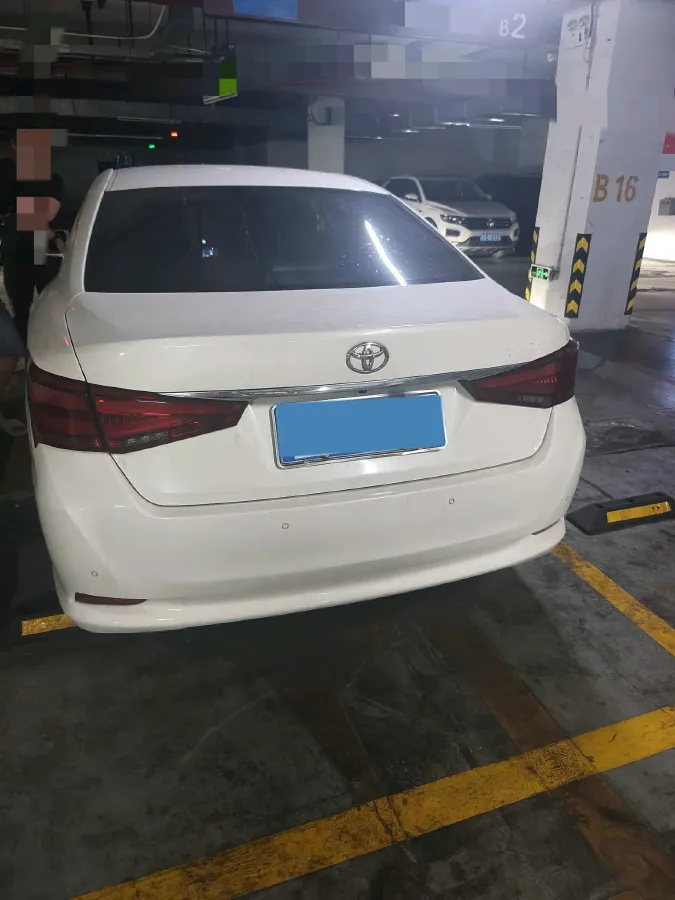2017 Toyota Crown 2.0T 235HP L4 8AT,autocango,china used car exporter,china ev exporter,chinese used car exporter,chinese used ev exporter