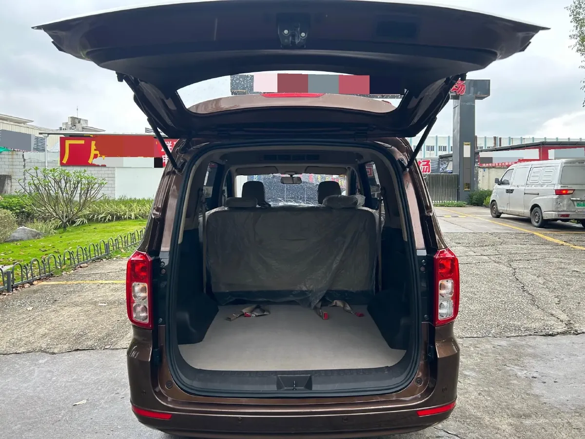 2021 Yema SiPaiKa 1.5L 109HP L4 5MT,autocango,china used car exporter,china ev exporter,chinese used car exporter,chinese used ev exporter