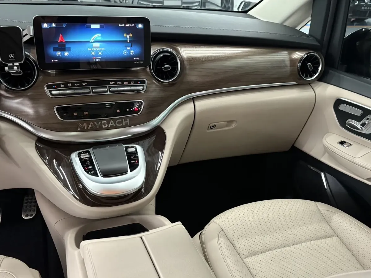 2021 Mercedes-Benz V Class 2.0T 211HP L4 9AT,autocango,china used car exporter,china ev exporter,chinese used car exporter,chinese used ev exporter