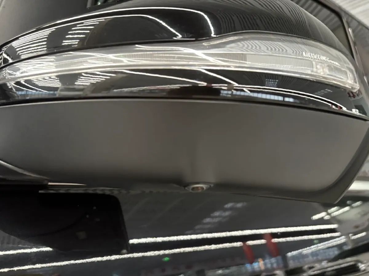2021 Mercedes-Benz V Class 2.0T 211HP L4 9AT,autocango,china used car exporter,china ev exporter,chinese used car exporter,chinese used ev exporter