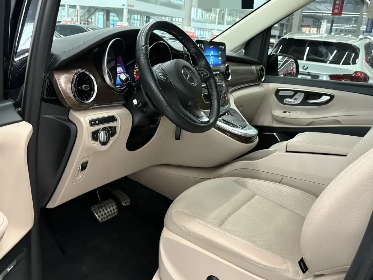 2021 Mercedes-Benz V Class 2.0T 211HP L4 9AT,autocango,china used car exporter,china ev exporter,chinese used car exporter,chinese used ev exporter