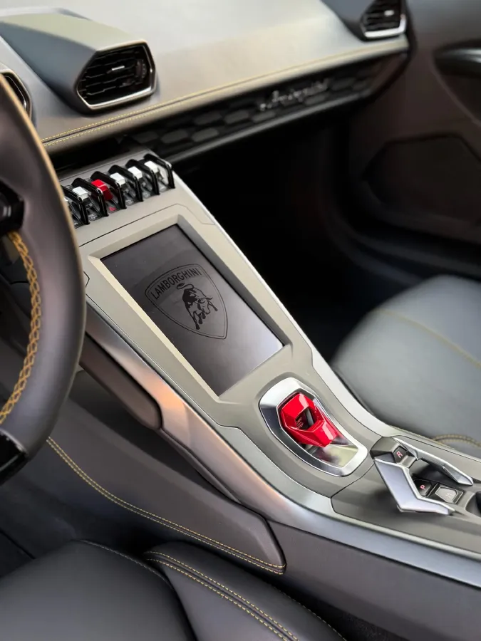 2020 Lamborghini Huracán 5.2L 611HP V10 7DCT,autocango,china used car exporter,china ev exporter,chinese used car exporter,chinese used ev exporter