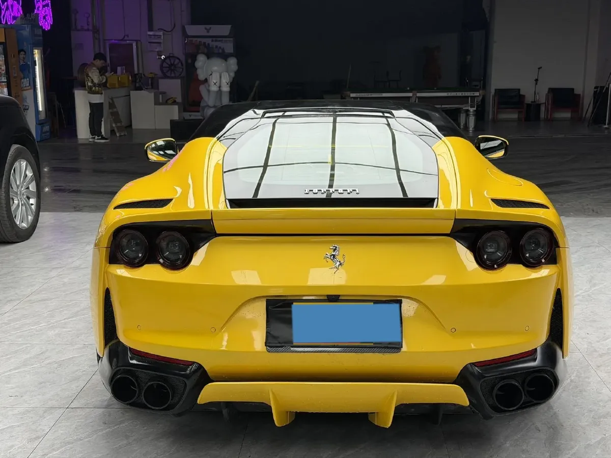 2017 Ferrari 812 6.5L 800HP V12 7DCT,autocango,china used car exporter,china ev exporter,chinese used car exporter,chinese used ev exporter