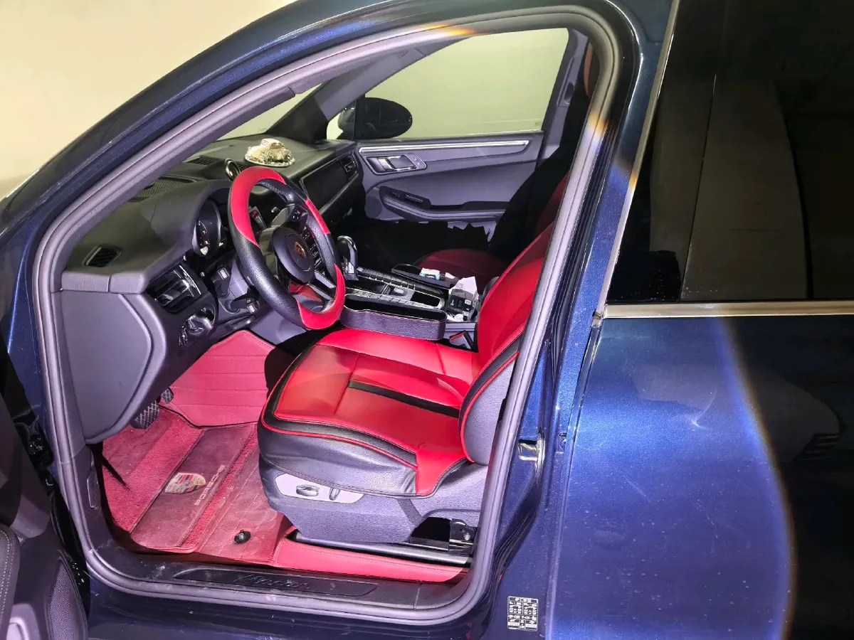 2020 Porsche Macan 2.0T 252HP L4 7DCT,autocango,china used car exporter,china ev exporter,chinese used car exporter,chinese used ev exporter