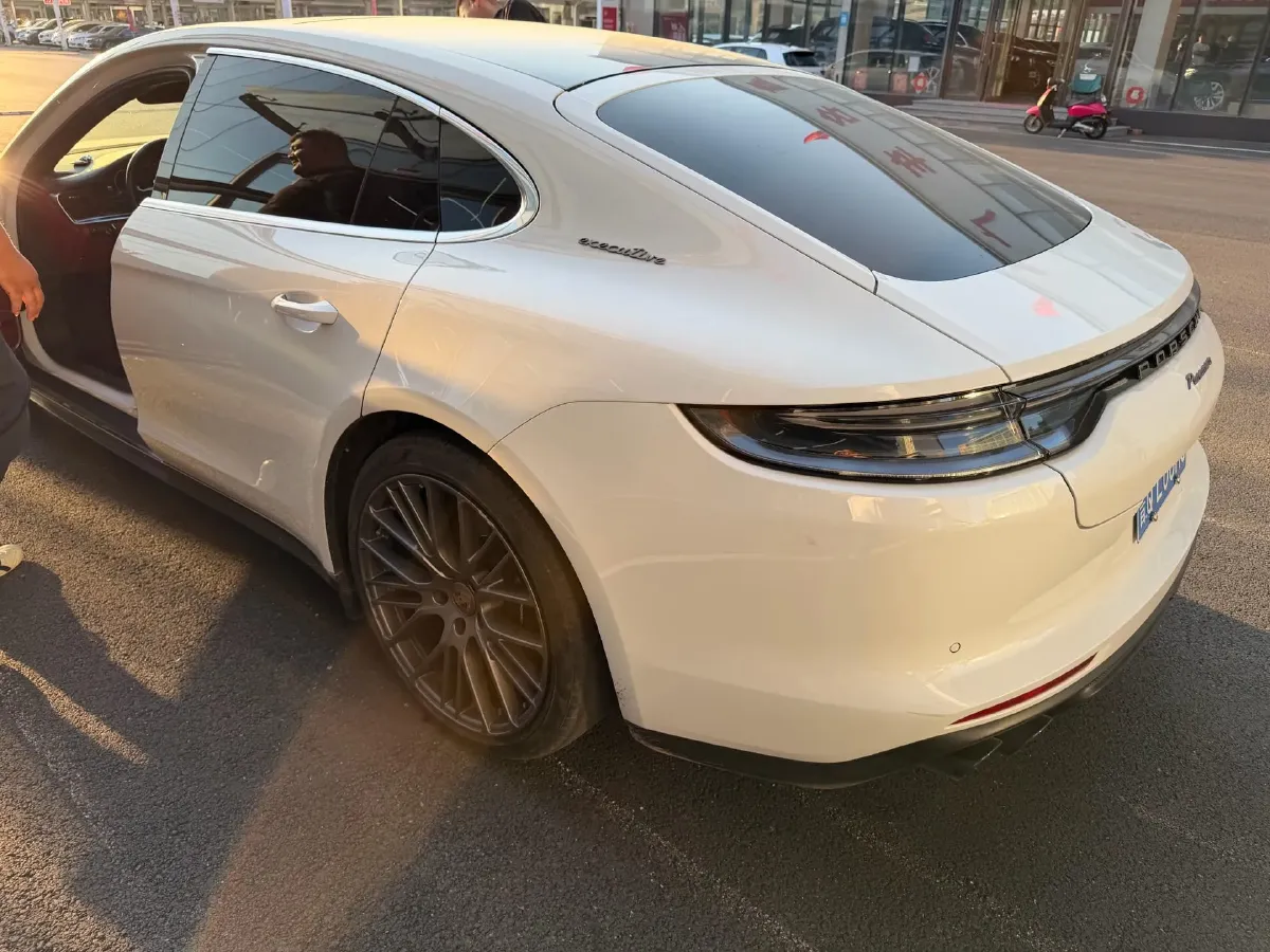 2023 Porsche Panamera 2.9T 330HP V6 8DCT,autocango,china used car exporter,china ev exporter,chinese used car exporter,chinese used ev exporter