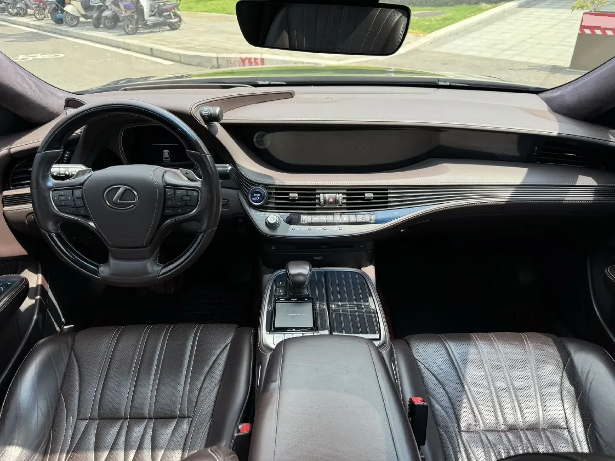 2018 Lexus LS 3.5L 316HP V6 10AT,autocango,china used car exporter,china ev exporter,chinese used car exporter,chinese used ev exporter