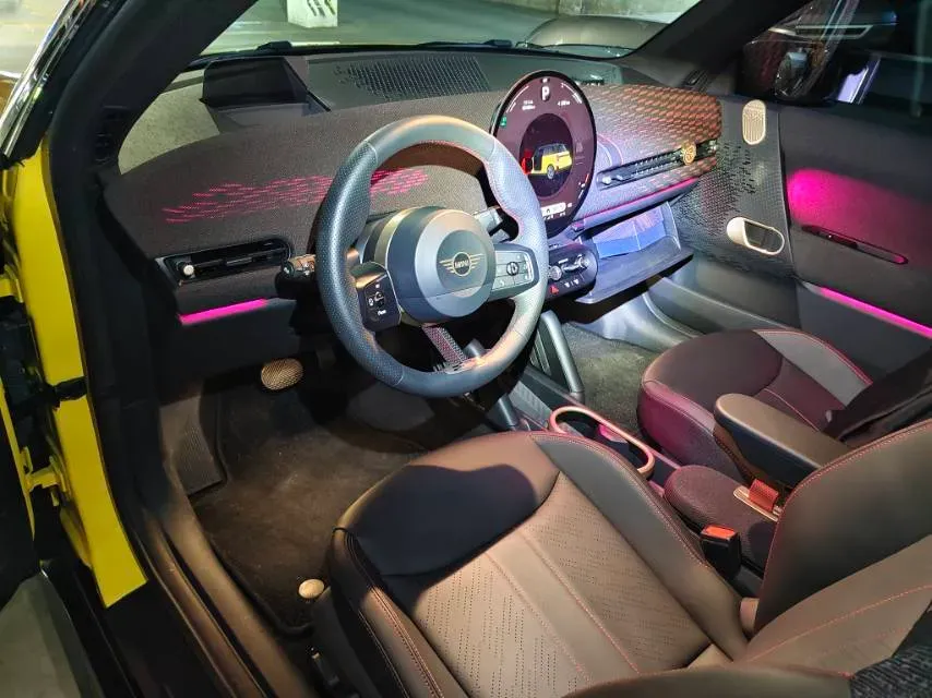 2024 MINI COOPER BEV 51.5KWH,autocango,china used car exporter,china ev exporter,chinese used car exporter,chinese used ev exporter