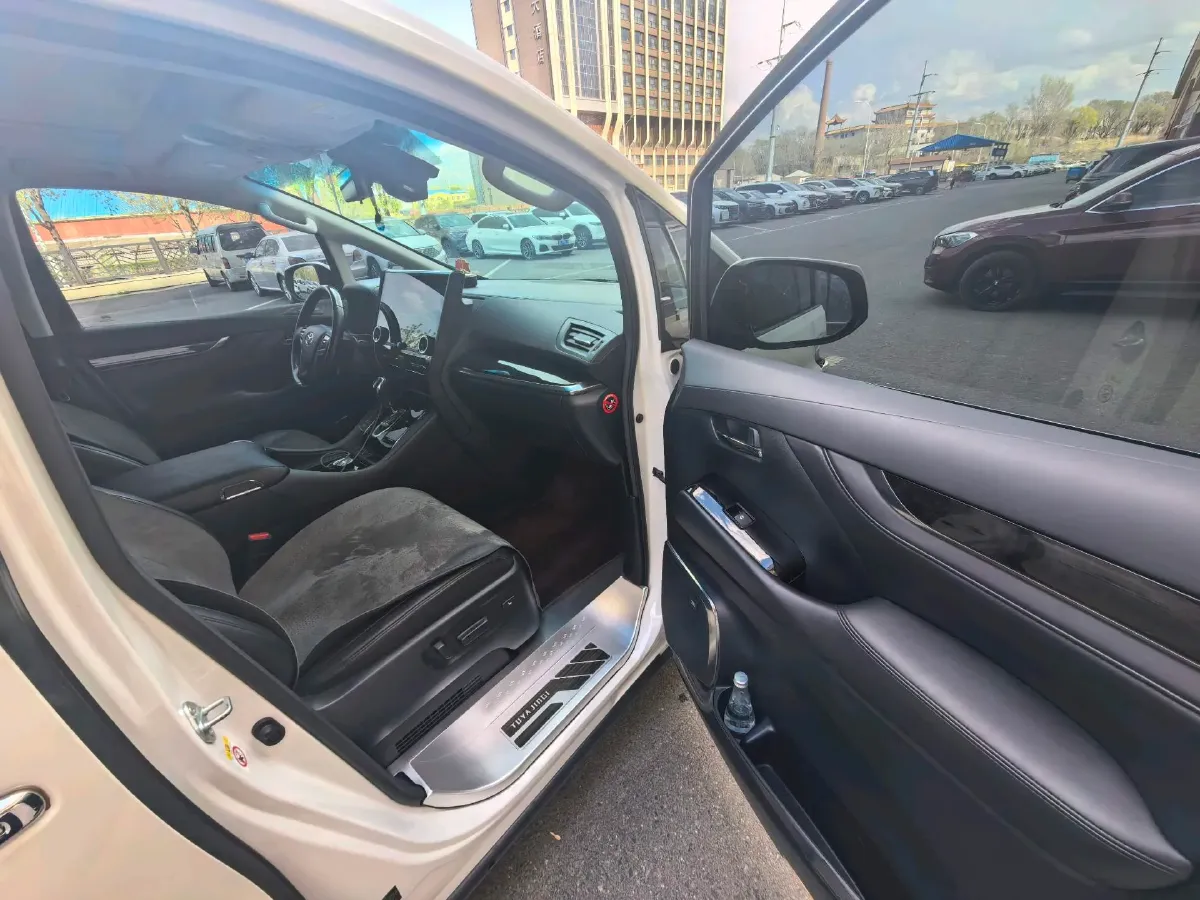2019 Toyota Vellfire 2.5L 117HP L4 E-CVT Hybrid,autocango,china used car exporter,china ev exporter,chinese used car exporter,chinese used ev exporter