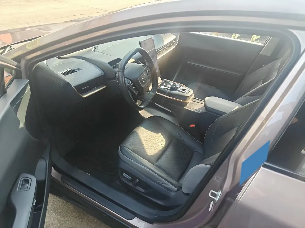 2023 Toyota bZ3 BEV 65.28KWH,autocango,china used car exporter,china ev exporter,chinese used car exporter,chinese used ev exporter