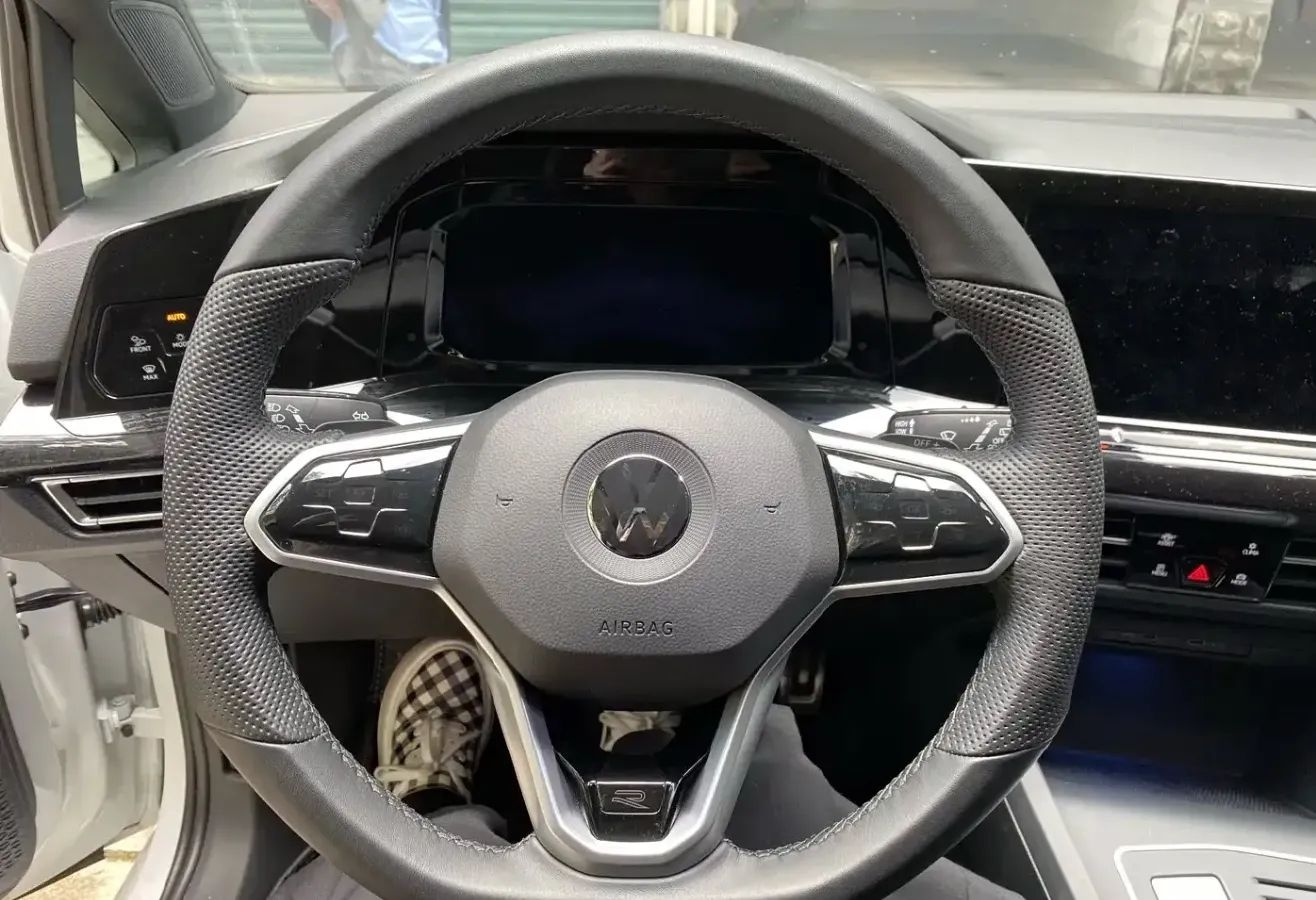 2023 Volkswagen Golf 1.4T 150HP L4 7DCT,autocango,china used car exporter,china ev exporter,chinese used car exporter,chinese used ev exporter