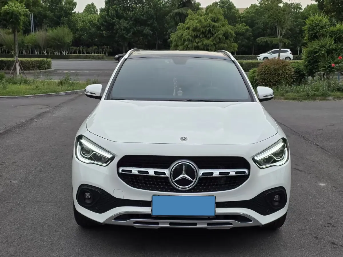 2020 Mercedes-Benz GLA Class 1.3T 163HP L4 7DCT,autocango,china used car exporter,china ev exporter,chinese used car exporter,chinese used ev exporter
