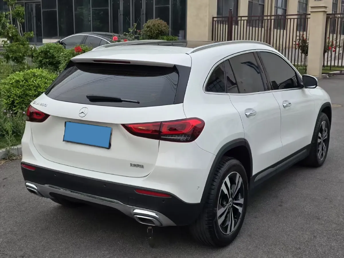 2020 Mercedes-Benz GLA Class 1.3T 163HP L4 7DCT,autocango,china used car exporter,china ev exporter,chinese used car exporter,chinese used ev exporter