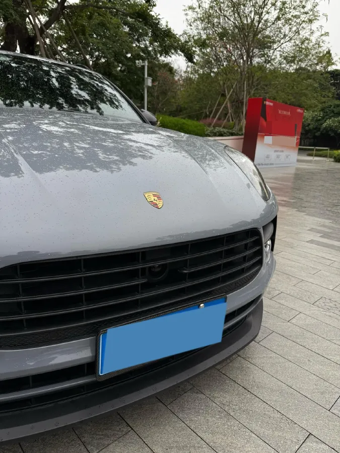 2018 Porsche Macan 2.0T 252HP L4 7DCT,autocango,china used car exporter,china ev exporter,chinese used car exporter,chinese used ev exporter