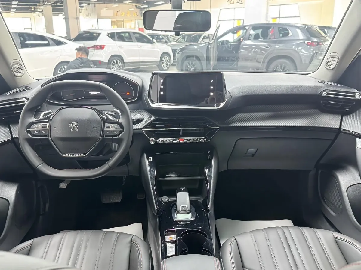 2022 Peugeot 2008 1.2T 136HP L3 6DCT,autocango,china used car exporter,china ev exporter,chinese used car exporter,chinese used ev exporter