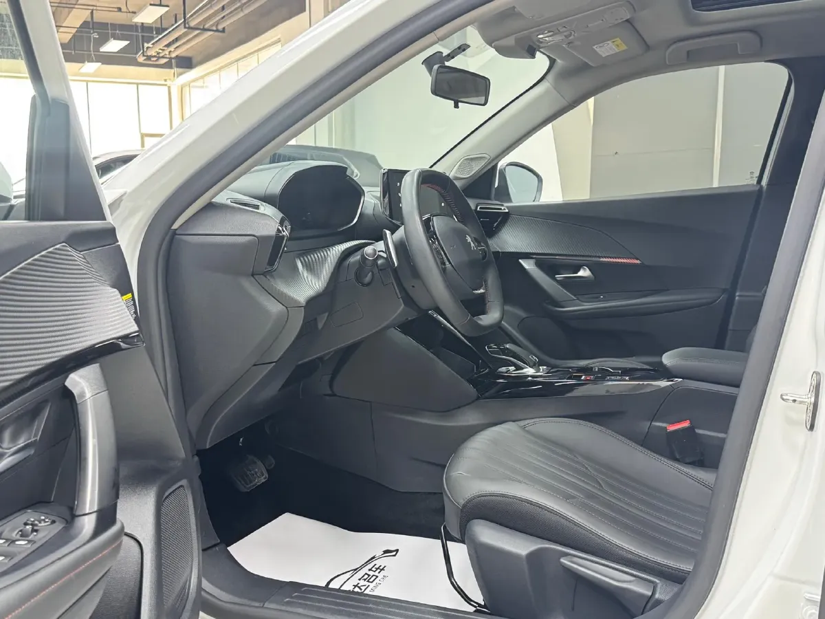 2022 Peugeot 2008 1.2T 136HP L3 6DCT,autocango,china used car exporter,china ev exporter,chinese used car exporter,chinese used ev exporter