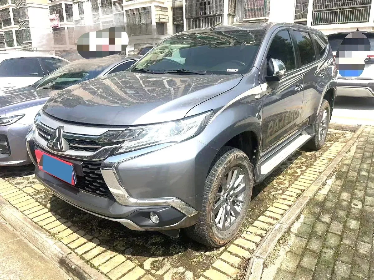 2019 Mitsubishi Pajero 3.0L 209HP V6 8AT,autocango,china used car exporter,china ev exporter,chinese used car exporter,chinese used ev exporter