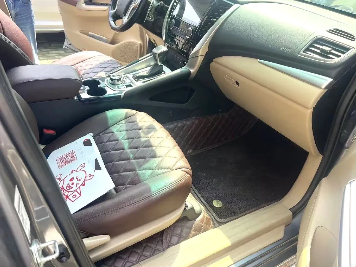 2019 Mitsubishi Pajero 3.0L 209HP V6 8AT,autocango,china used car exporter,china ev exporter,chinese used car exporter,chinese used ev exporter
