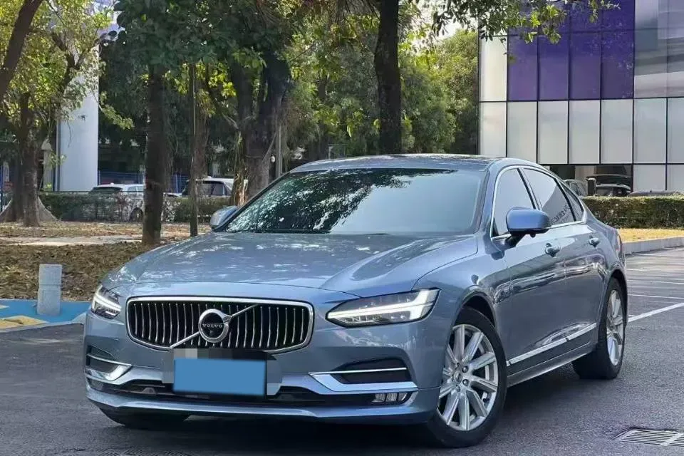 2020 Volvo S90 2.0T 254HP L4 8AT,autocango,china used car exporter,china ev exporter,chinese used car exporter,chinese used ev exporter