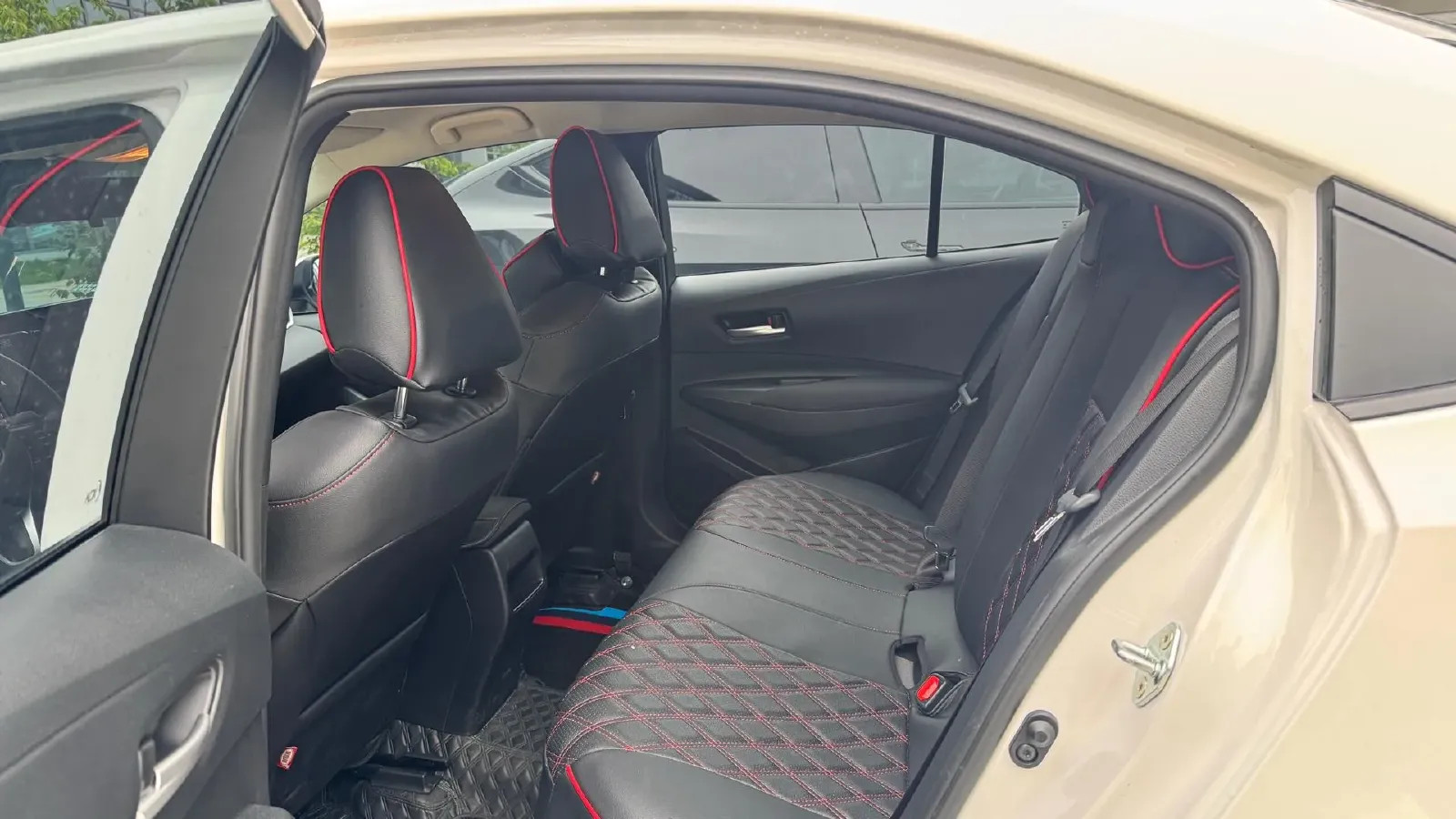 2023 Toyota Corolla 1.2T 116HP L4 CVT,autocango,china used car exporter,china ev exporter,chinese used car exporter,chinese used ev exporter