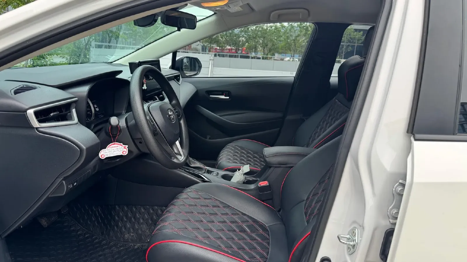2023 Toyota Corolla 1.2T 116HP L4 CVT,autocango,china used car exporter,china ev exporter,chinese used car exporter,chinese used ev exporter