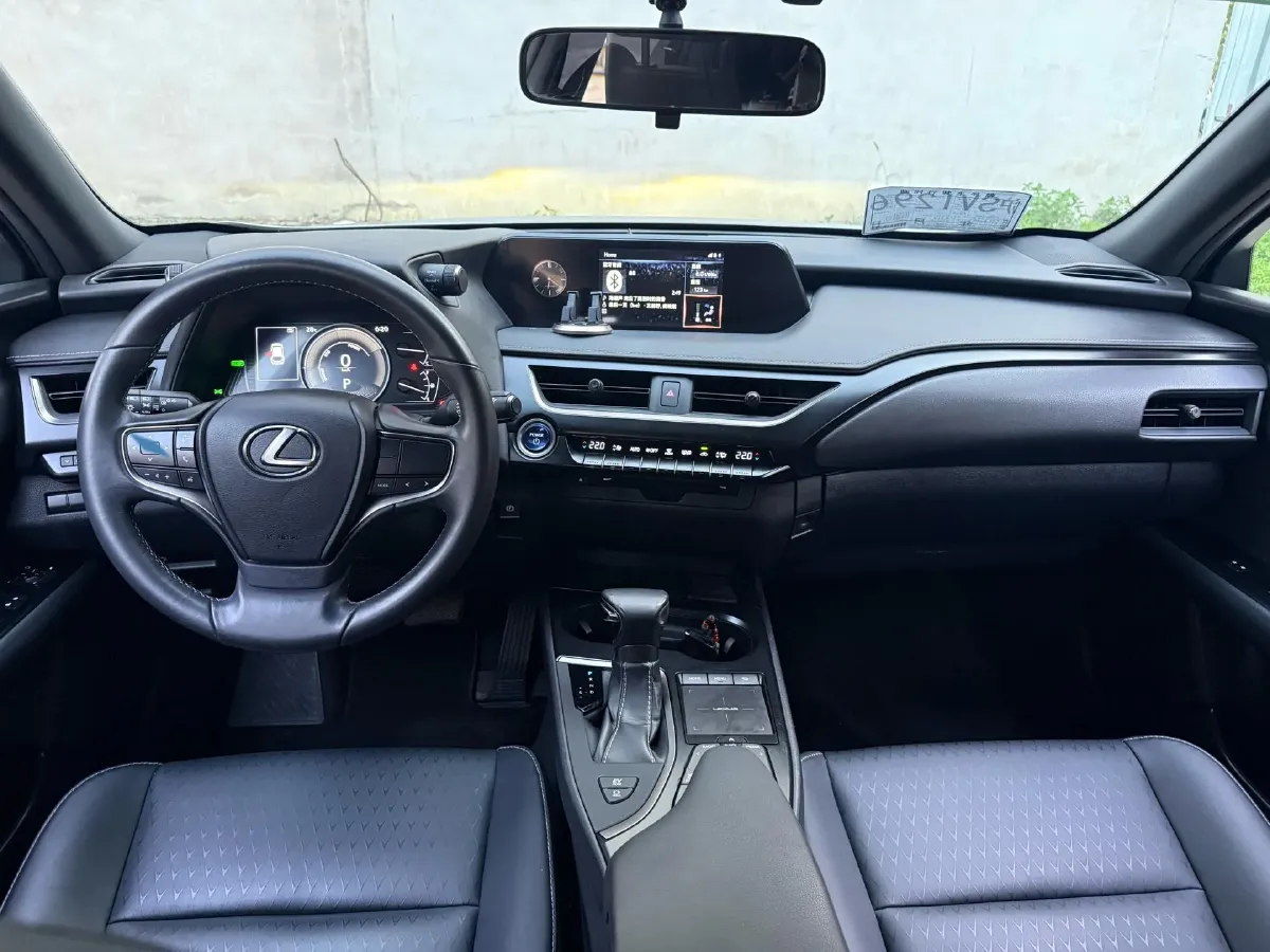 2019 Lexus UX 2.0L 146HP L4 E-CVT Hybrid,autocango,china used car exporter,china ev exporter,chinese used car exporter,chinese used ev exporter