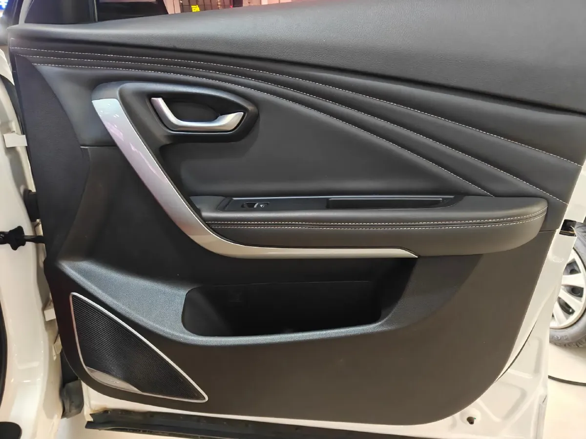 2018 SWM X7 1.5T 156HP L4 6AT,autocango,china used car exporter,china ev exporter,chinese used car exporter,chinese used ev exporter