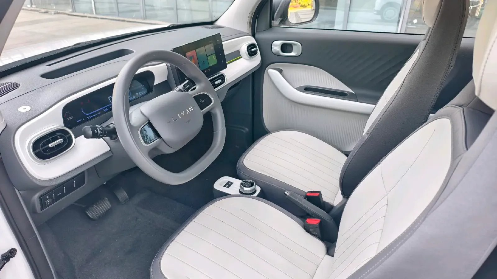 2025 Geely Lanqiqiu BEV,autocango,china used car exporter,china ev exporter,chinese used car exporter,chinese used ev exporter