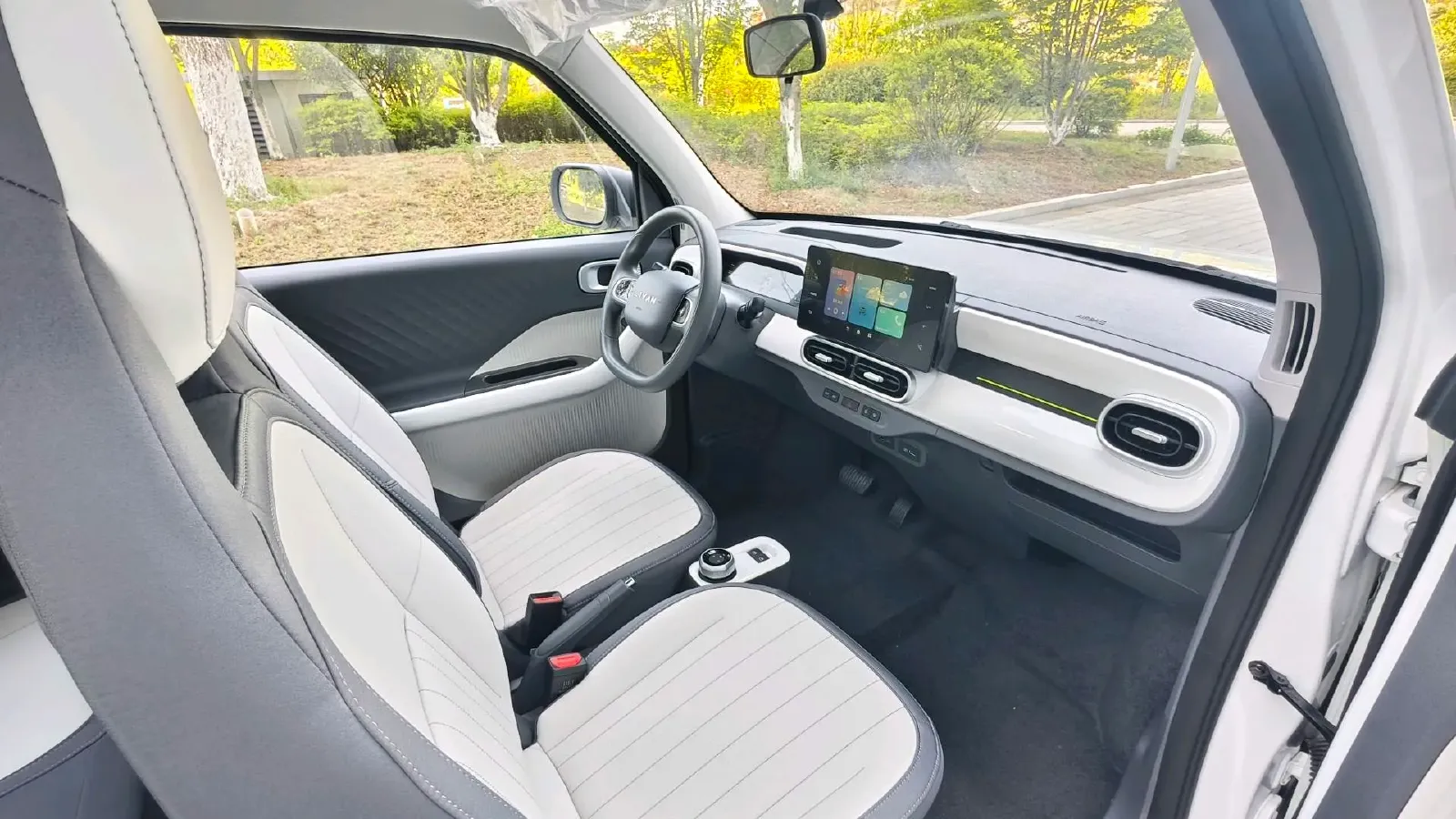 2025 Geely Lanqiqiu BEV,autocango,china used car exporter,china ev exporter,chinese used car exporter,chinese used ev exporter