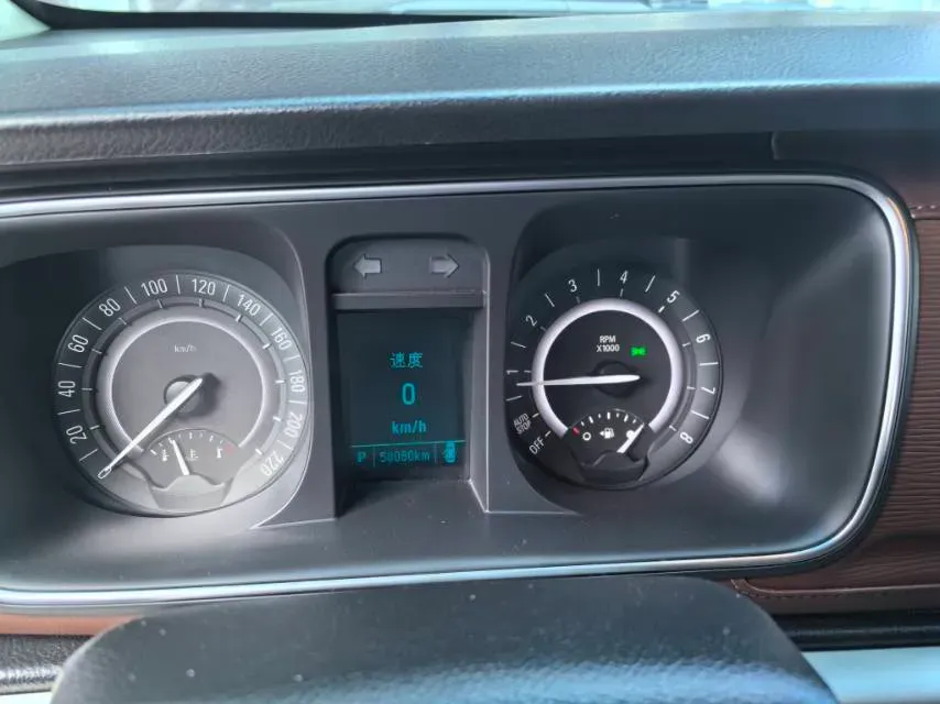 2018 Buick GL8 2.0T 260HP L4 6AT,autocango,china used car exporter,china ev exporter,chinese used car exporter,chinese used ev exporter