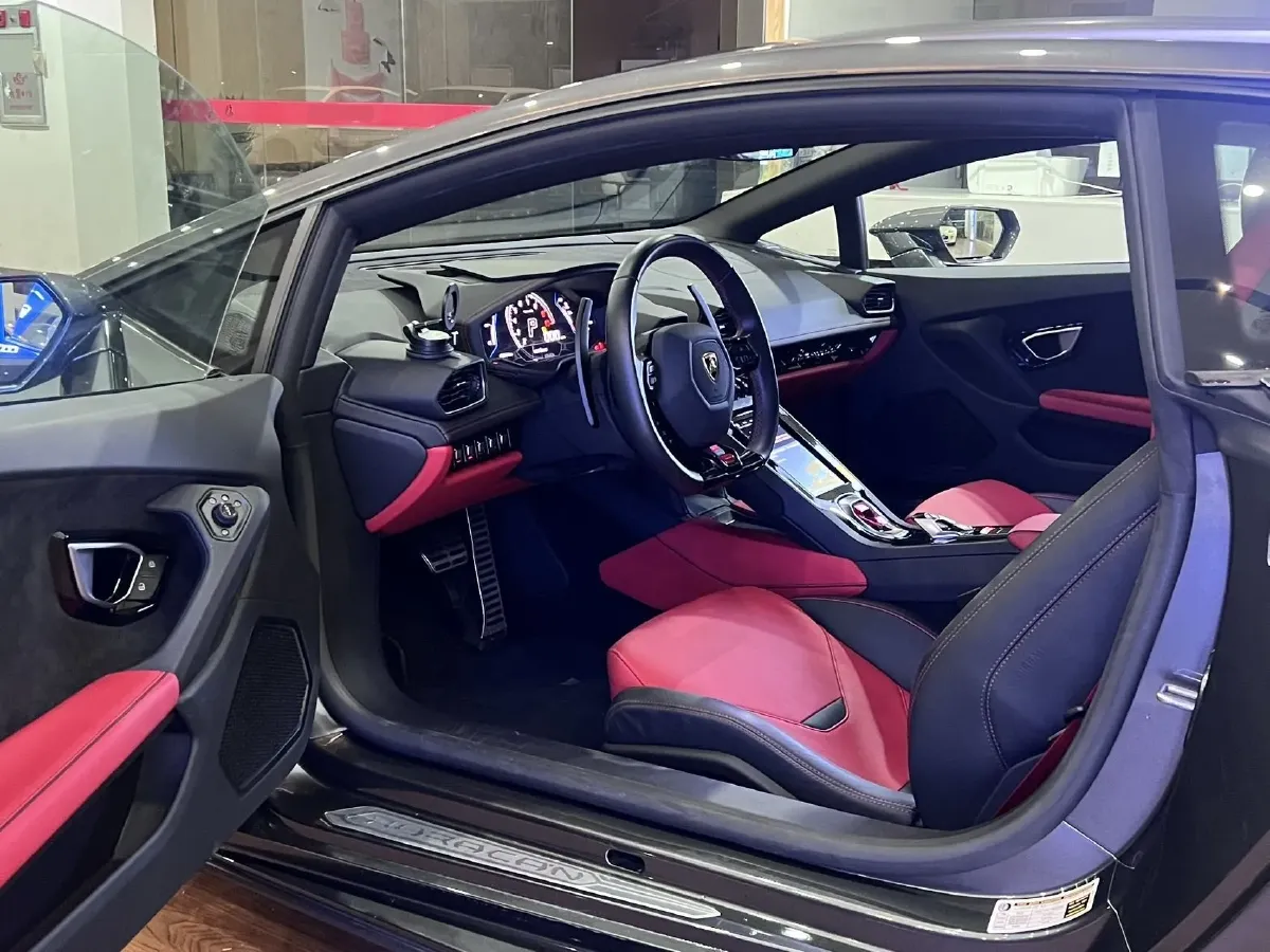 2020 Lamborghini Huracán 5.2L 611HP V10 7DCT,autocango,china used car exporter,china ev exporter,chinese used car exporter,chinese used ev exporter